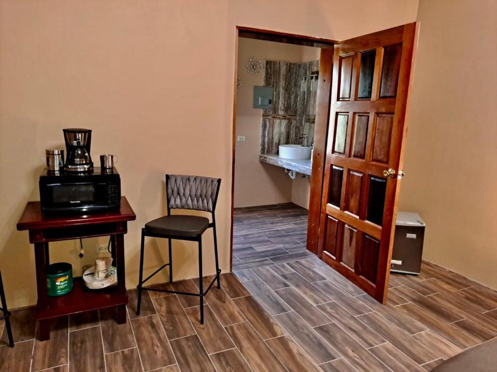 Banyan Rose Room 3 Orange Walk Εξωτερικό φωτογραφία