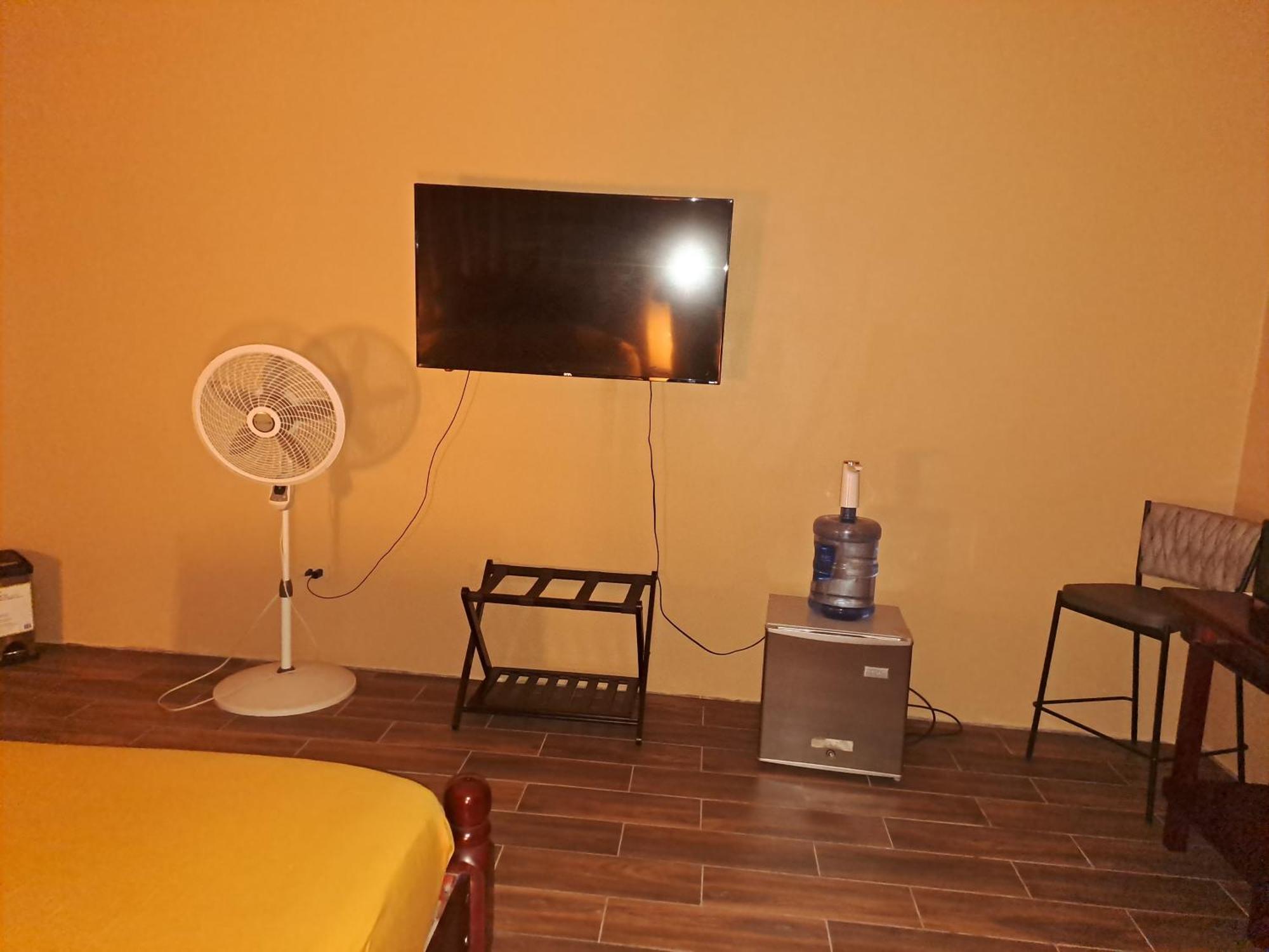 Banyan Rose Room 3 Orange Walk Εξωτερικό φωτογραφία